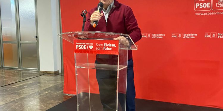 Josep Marí Ribas, Agustinet, durant el dinar de Nadal