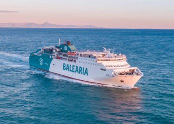 Imagen de una embarcación de la naviera Baleària. Foto: cedida por Baleària.