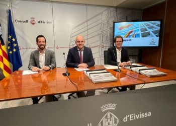 Ruda de prensa de presentación de los presupuestos del Consell de Ibiza.