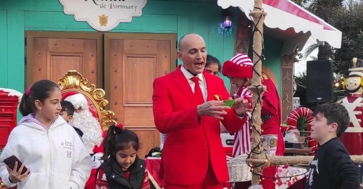 Un momento del sorteo con el Mago Albert en Sant Antoni.