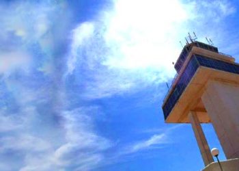Torre de control Aena aeropuerto de Ibiza