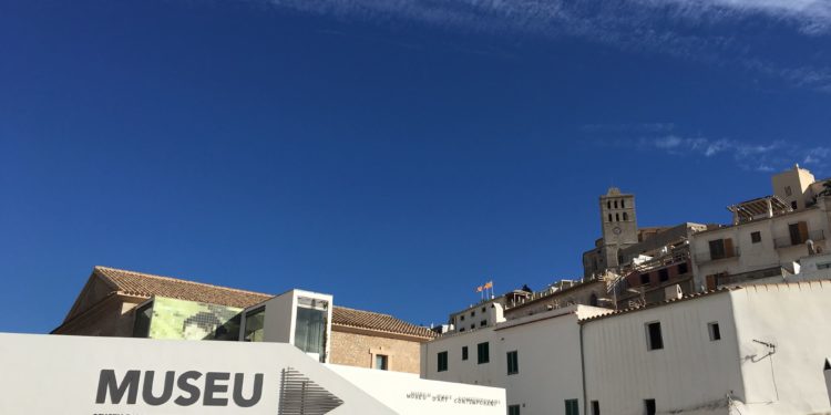 Fachada del Museu d’Art Contemporàni d’Eivissa (MACE Ibiza)