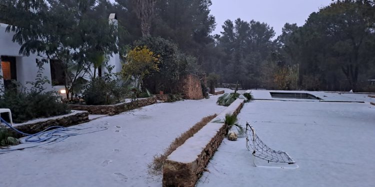 Imagen de nieve en Santa Eulària el pasado 23 de enero. Foto: Manuel Rodríguez Méndez
