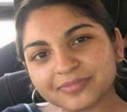 Imagen de la menor desaparecida difundida en Twitter por @sosdesaparecido.