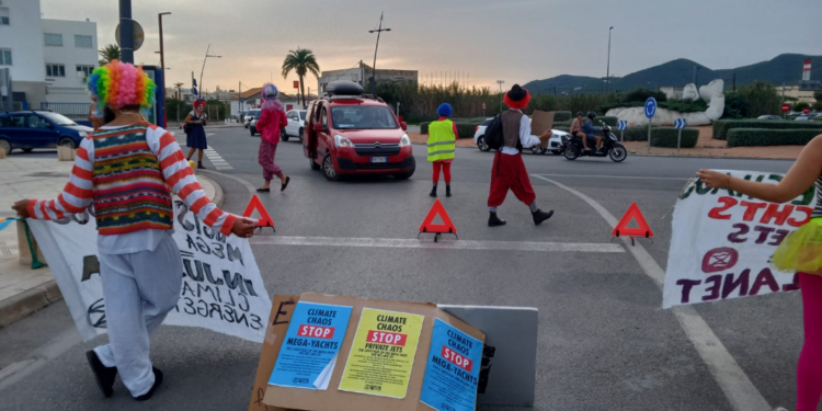 Imagen de archivo de una protesta de Extinction Rebellion en Ibiza. Foto: ER.