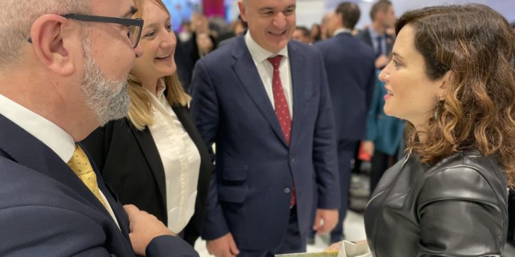 Vicent Roig, Tania Marí, Vicent Marí e Isabel Díaz Ayuso