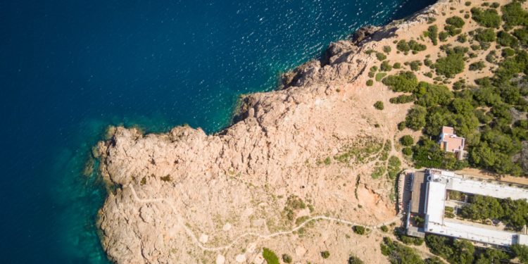 Vista aéra del Hostal La Torre.