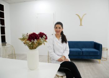 La doctora Yasmin Al Adib