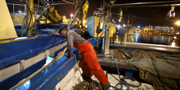 Imagen de un antiguo barco de pesca de Ibiza. Foto: Joan Costa