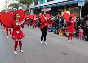 Comparsa ganadora el año pasado de la sección Adultos en Santa Eulària