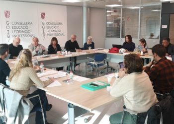 Una imagen de la reunión con la conselleria.