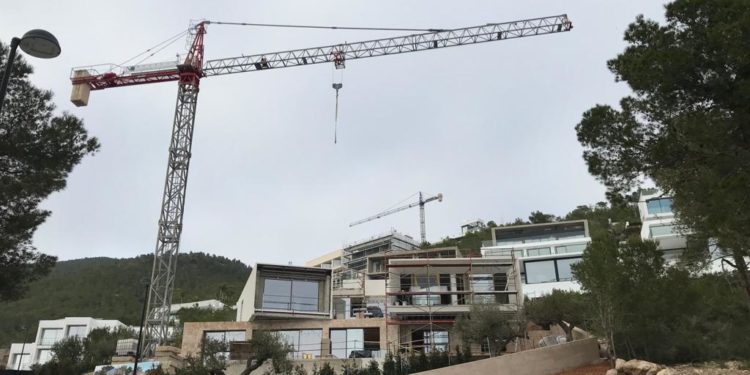 Nuevas edificaciones en el barrio de Cas Mut de Ibiza