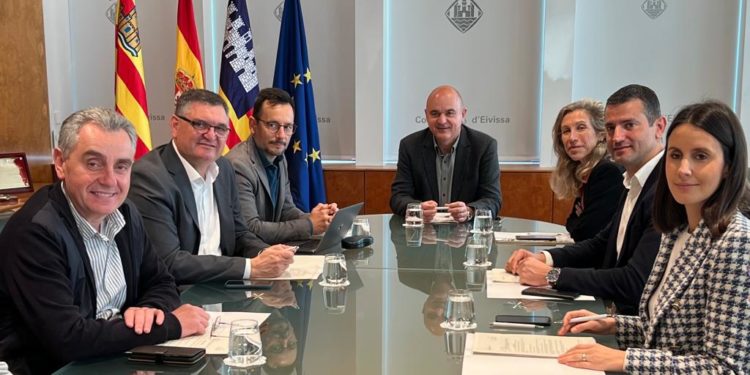 La reunión del Consell de Alcaldes, que ha sido hoy por la mañana en la sede de la institución insular.