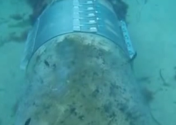 Imagen submarina del antiguo emisario de Talamanca, ya en desuso.
Imagen: Servisub Ibiza