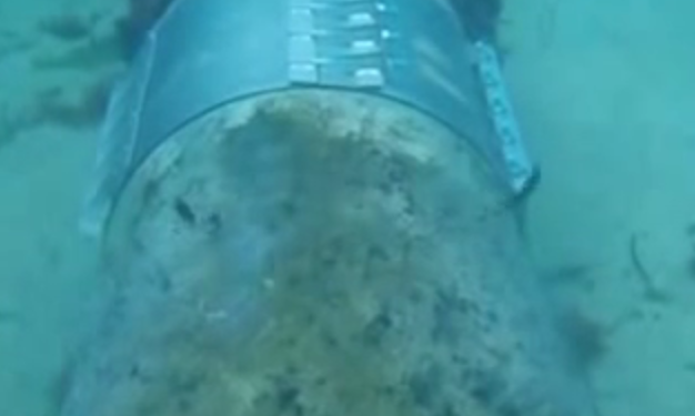 Imagen submarina del antiguo emisario de Talamanca, ya en desuso.
Imagen: Servisub Ibiza