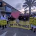 Protesta, ayer, contra los jets privados en el aeropuerto de Ibiza