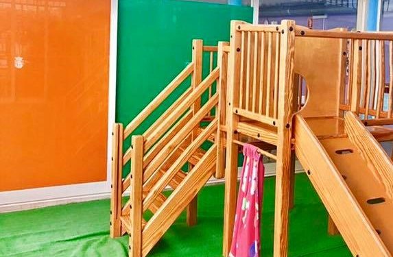 Detalle de un patio interior del centro Cas Serres.