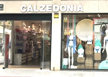 Actual tienda de Calzedonia en Ibiza, en la avenida Ignasi Wallis.