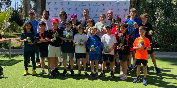 Imagen de la entrega de trofeos.
