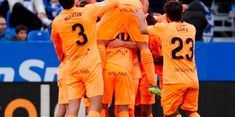 Imagen del encuentro de hoy. FOTO: @LaLiga2