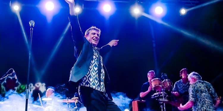 Javier Ojeda, en una actuación de Danza Invisible