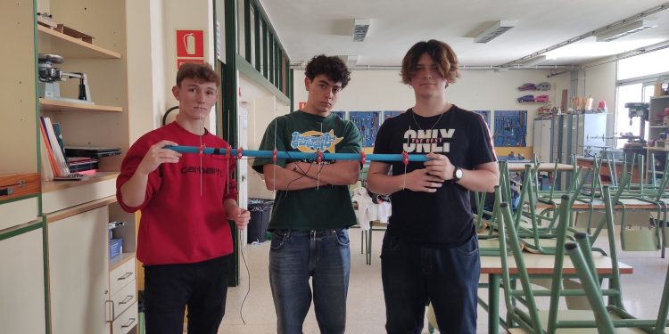 Alumnos del Isidoro Macabich participantes en el certamen. Foto: Instituto Isidoro Macabich