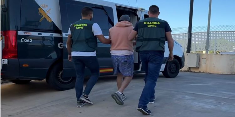 Imagen del detenido por los robos facilitada por la Guardia Civil.