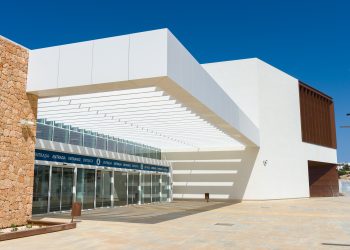 Fachada de la nueva estación marítima