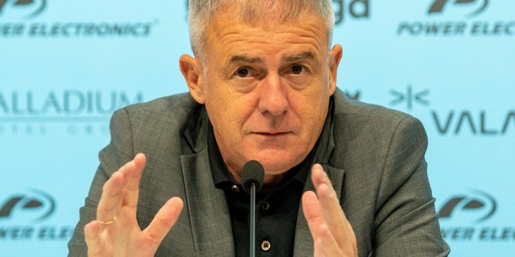 Lucas Alcaraz en rueda de prensa. Imagen UD Ibiza
