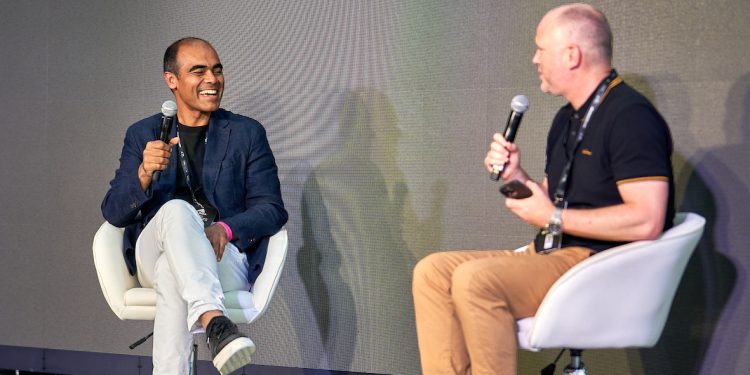 Sanjay Nandi, CEO de Pachá, en conversación con Robb McDaniels, CEO de Beatport en el IMS. Imagen International Music Summit.
