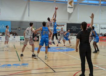Un momento del encuentro de ayer FOTO: Basquet Sant Antoni