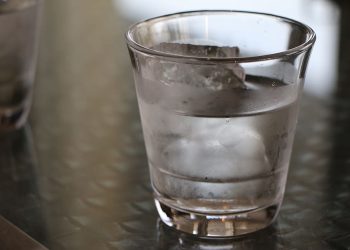 Un caso de agua con hielo. Pixfuel