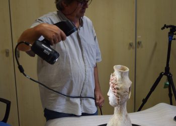 Digitalización de un busto de Tanit.