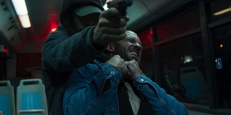 La acción principal de la serie transcurre en un autobús. Las escenas se han rodado en tres, dos de ellos procedentes de Ibiza.