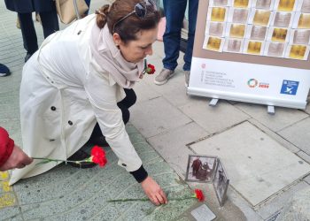 Homenaje a cinco víctimas de la Guerra Civil y la represión franquista en Ibiza, dos de ellas mujeres, con la colocación de cinco Piedras de la memoria en diferentes municipios de la isla el pasado mes de febrero de 2023