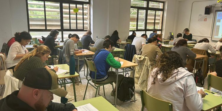 Imagen de archivo de un aula de Ibiza.