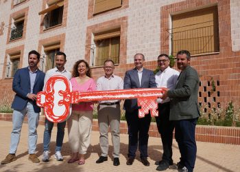 Imatge de l'acte celebrat avui.  Agustinet, amb la resta de candidats socialistes. FOTO: PSOE