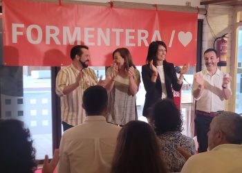 Acto electoral con Armengol en Formentera.