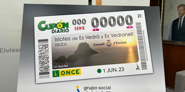 La imagen del cupón es del fotógrafo ibicenco Vicent Marí.
