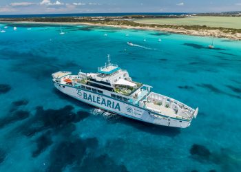 El ferry 'Cap de Barbaria' de Baleària.