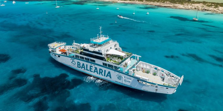 El ferry 'Cap de Barbaria' de Baleària.