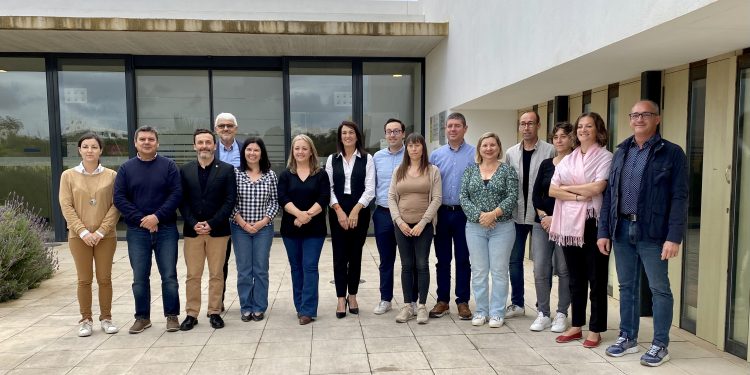 Los cargos políticos de Formentera han posado tras la celebración del último pleno