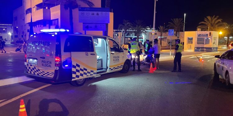 Control de la Policía Local de Ibiza en una imagen de archivo