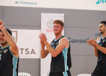 Javier Medori, en el centro, en una imagen de archivo