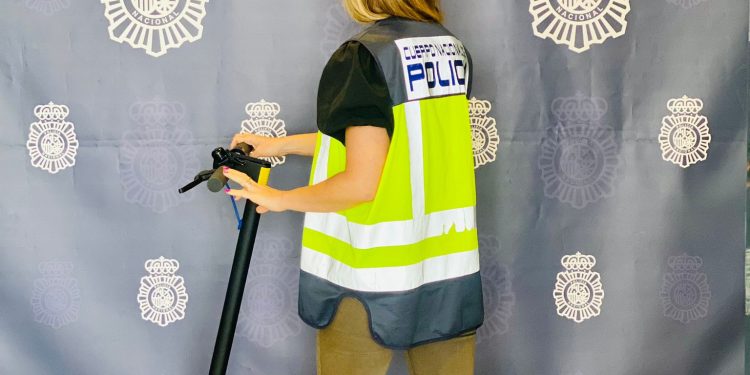 Patinete robado y recuperado, en una imagen de la Policía Nacional