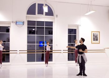 José Carayol en una imagen de The Royal Ballet.