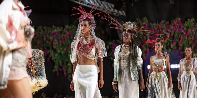 Instante del desfile Adlib. Fotos: Aisha Bonet