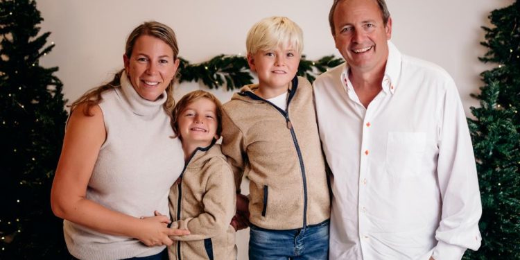 La familia de Theo. Imagen cedida a Noudiari del archivo familiar