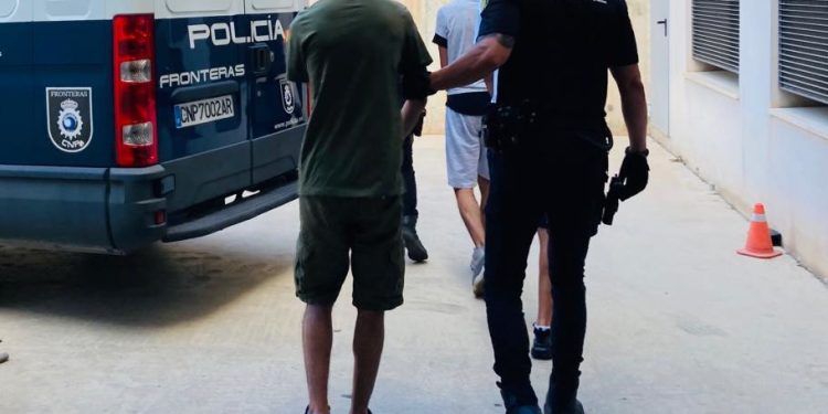 Imagen de la detención proporcionada por la Policía Nacional de Ibiza.