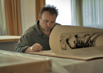 El pintor Miquel Barceló. Foto: 	Ramón Pérez Niz, bajo Creative Commons Genérica de Atribución